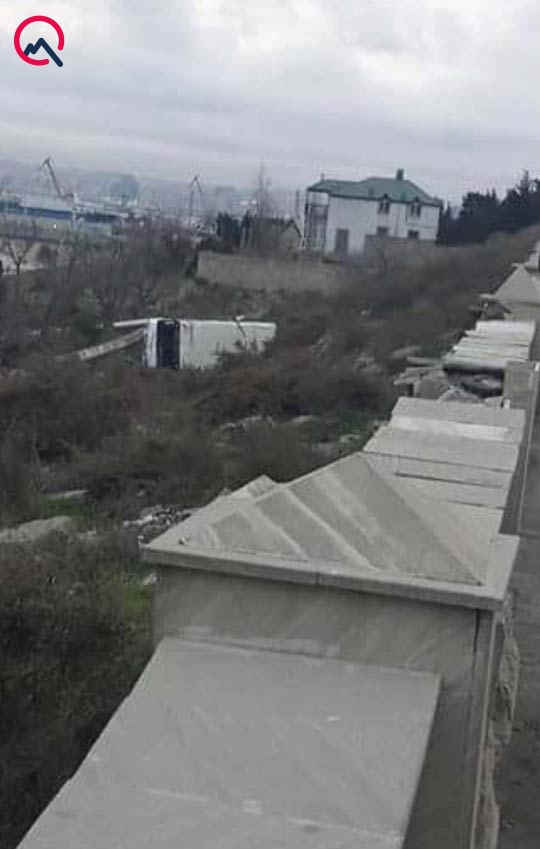 Avtobusunun dərəyə aşması nəticəsində yaralanan  15 nəfərin ADI AÇIQLANDI (YENİ-3-FOTOLAR)